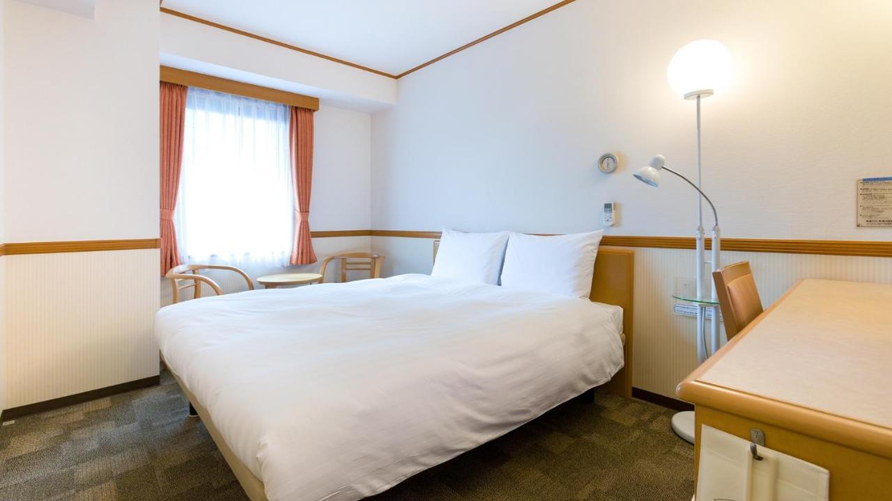 Toyoko Inn Kobe Sannomiya-Eki Higashi Kamer foto