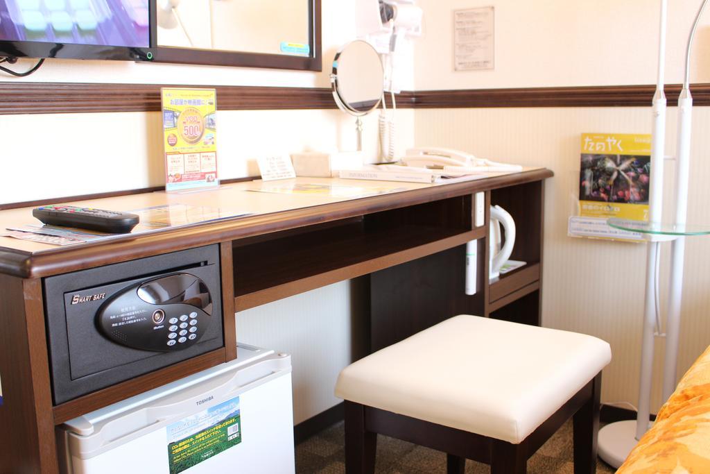 Toyoko Inn Kobe Sannomiya-Eki Higashi Buitenkant foto
