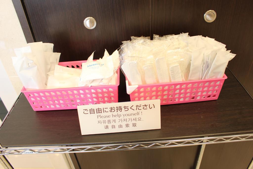 Toyoko Inn Kobe Sannomiya-Eki Higashi Buitenkant foto