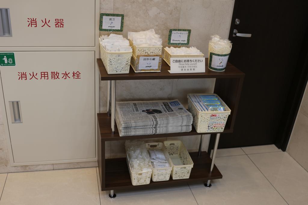Toyoko Inn Kobe Sannomiya-Eki Higashi Buitenkant foto
