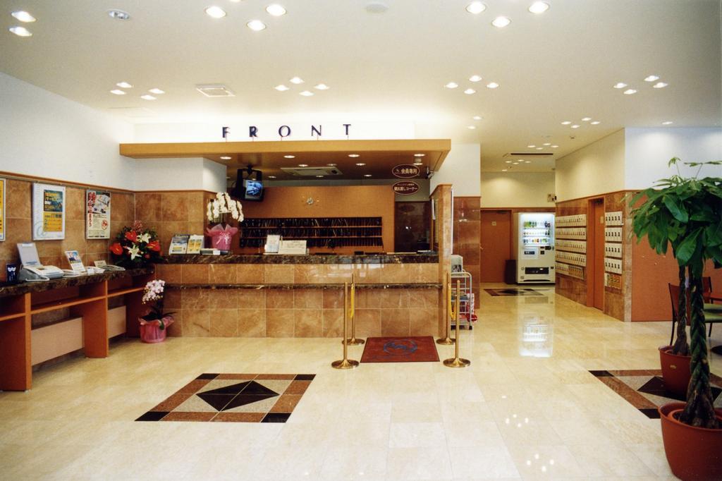 Toyoko Inn Kobe Sannomiya-Eki Higashi Buitenkant foto